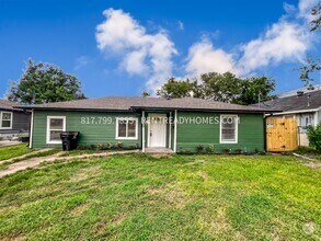 Building Photo - 4430 Phlox St