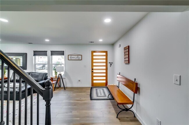 Foto del edificio - 2508 Connally Dr