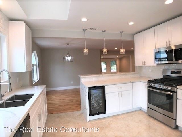 Building Photo - 3 br, 2 bath House - 1728 Fredrick Drive
