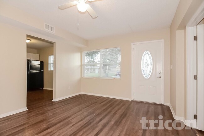 Foto del edificio - 4417 W Knox St