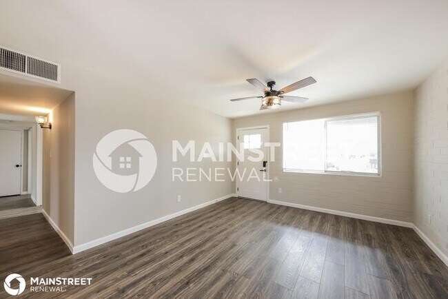 Foto del edificio - 1328 E CHRISTY DR, PHOENIX, AZ 85020