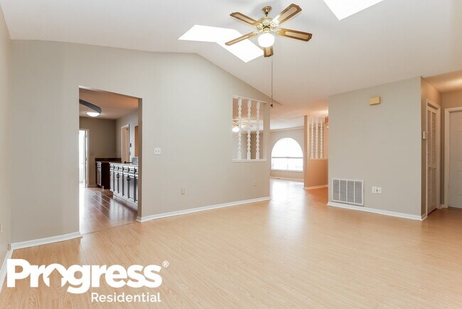 Foto del edificio - 4726 Whitetail Ln