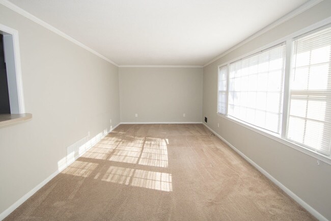 Foto del edificio - Spacious home in Pine Valley community!