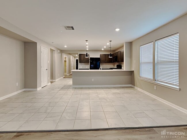 Building Photo - 20923 Cullen Ranch Rd