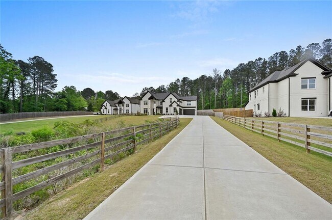 Foto del edificio - 2694 Thompson Mill Rd