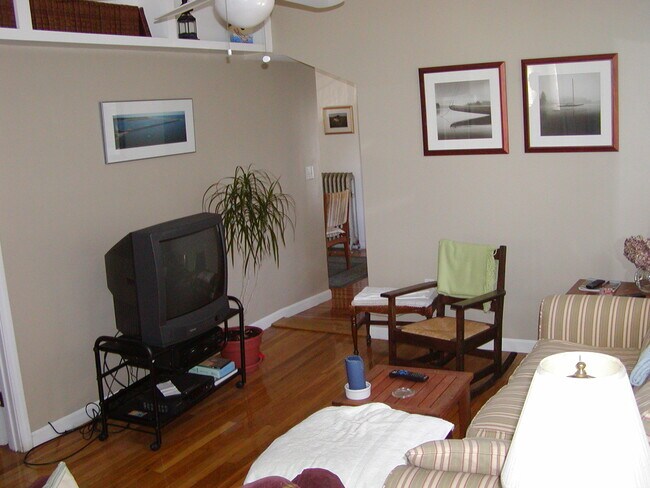 Living Room - 363 Granite St
