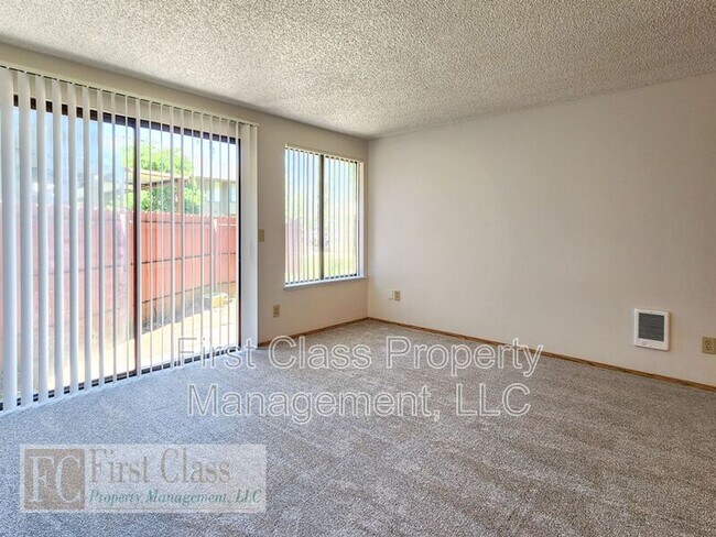 Building Photo - 4792 SW Murray Blvd