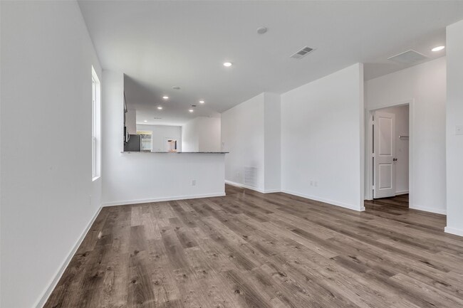 Building Photo - 24664 Monarch Forest Dr