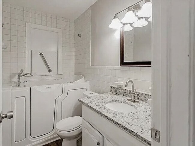 Foto del edificio - 2935 E Wynnton Ln