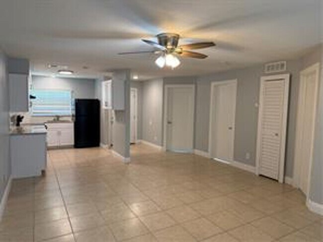 Foto del edificio - 2/1 in Groveland