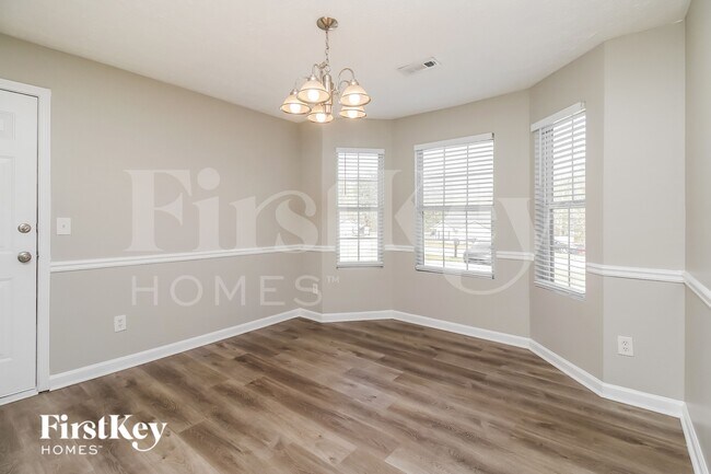 Foto del edificio - 55 Bramble Bush Trail