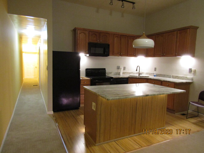 Kitchen - 1412 Elm St