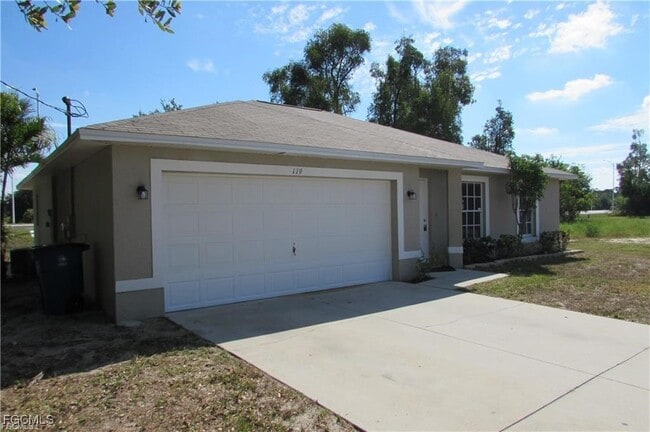 Building Photo - 119 Zenith Cir