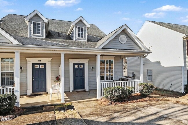 Building Photo - 221 Payton Dr