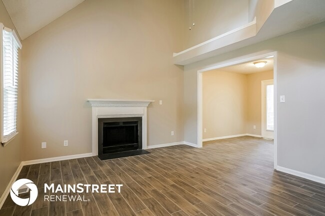Building Photo - 108 Autumn Pine Ct