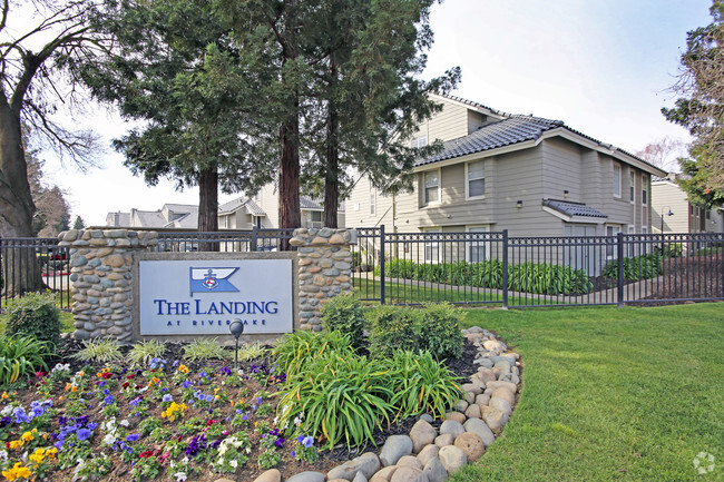 Building Photo - Landing at Riverlake