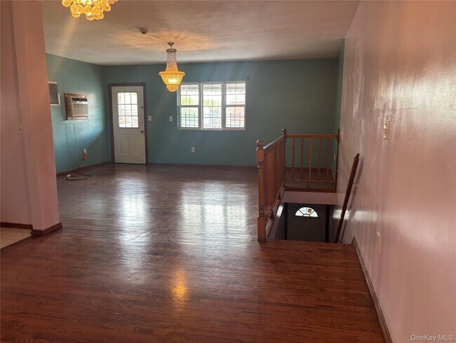 Foto del edificio - 2462 Pitkin Ave