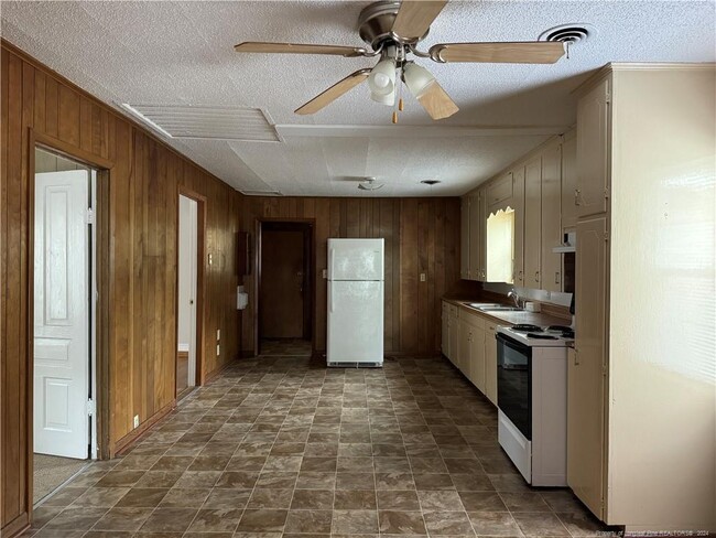 Foto del edificio - 6958 Red Springs Rd