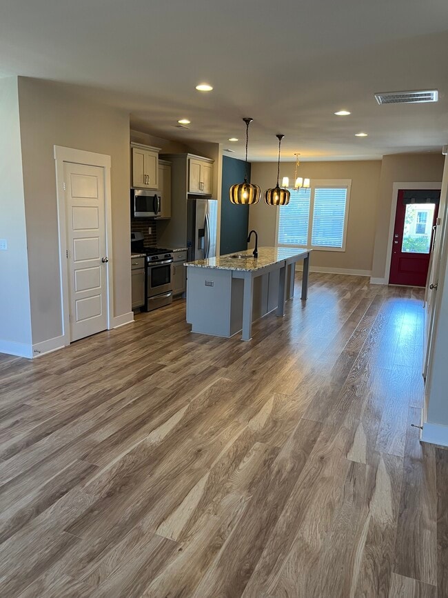 Foto del edificio - 2380 Great Ridge Pkwy