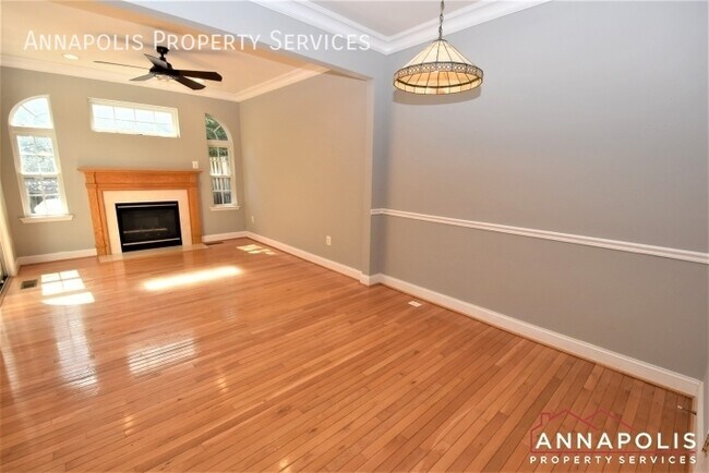 Foto del edificio - 860 Stonehurst Dr