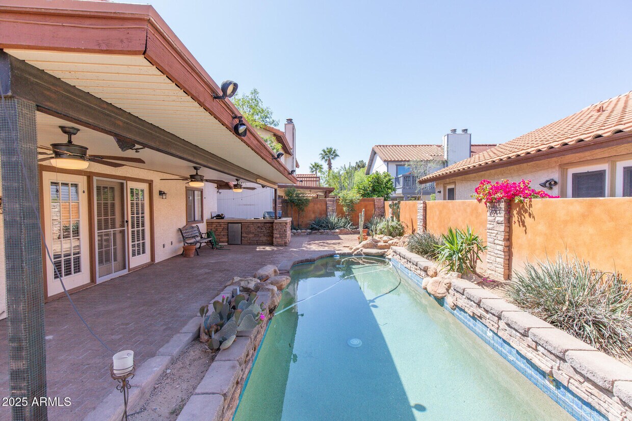 Primary Photo - 2034 S Paseo Loma