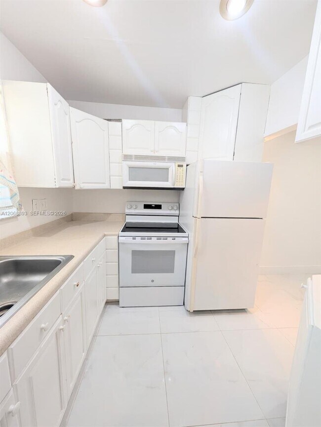 Foto del edificio - 21 SW 109th Ave