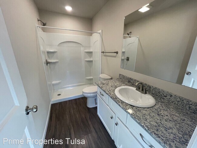 Foto del edificio - 3 br, 2 bath House - 1900 Cypress St.