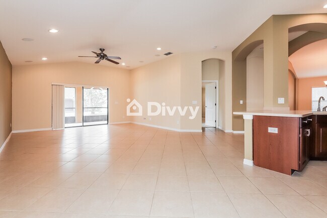 Foto del edificio - 300 Oak Landing Dr, Mulberry, FL 33860