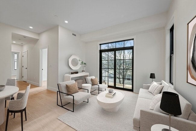 Photo - 224 W 9th St Apartment