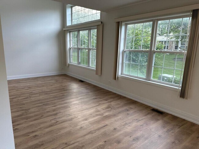 Foto del edificio - 1436 Brittania Way