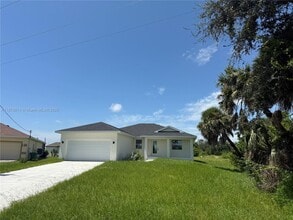 Building Photo - 108 Sunny Way