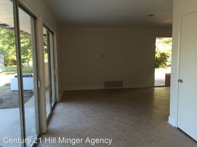 Building Photo - 3 br, 1.5 bath House - 113 NW Moriarty Street