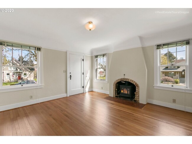 Building Photo - Corner Historic Storybook 3Bd 2Ba House in...