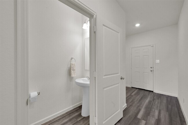 Foto del edificio - 14818 Calderon Dr