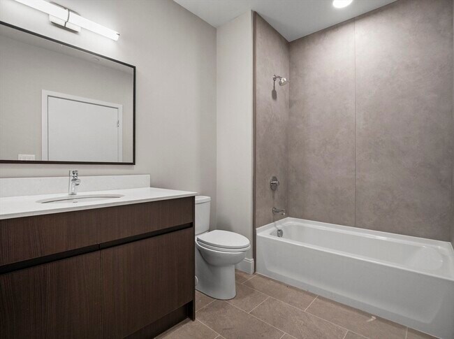 Foto del edificio - 249 Corey Rd