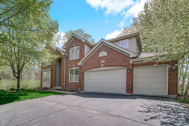 Foto del edificio - 1344 Essex Dr