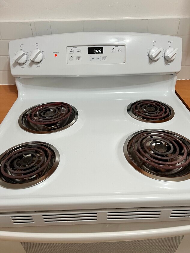 Stove - 2041 NW 103rd St