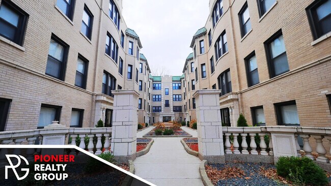 Foto del edificio - 4034 N Ashland Ave