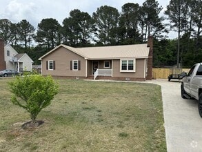 Building Photo - 4810 Lakeview Rd