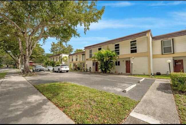 Foto del edificio - 2801 N 34th Ave