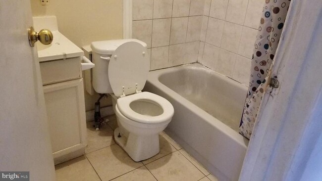 Building Photo - 3401 N Front St