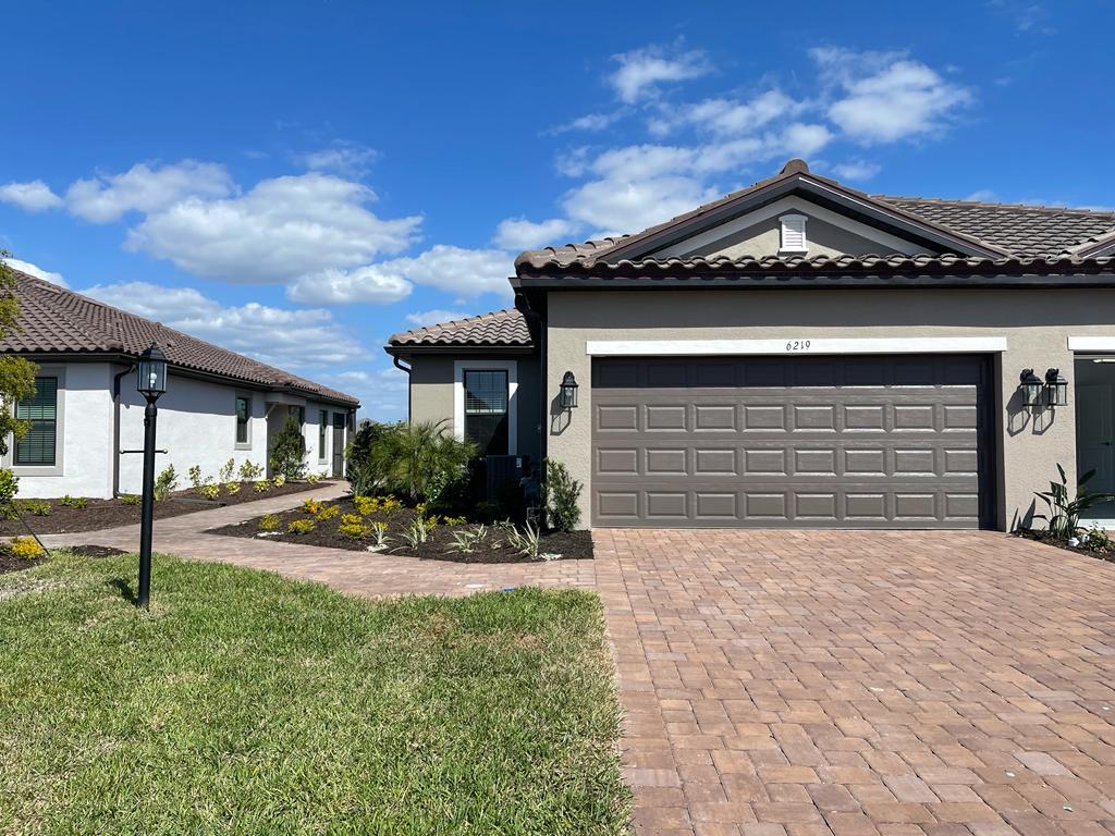 6219 Plateau Ct Unit 6219, Bradenton, FL 34203 Condo for Rent in