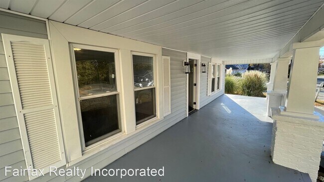 Foto del edificio - 4 br, 2 bath House - 817 Pleasant Drive