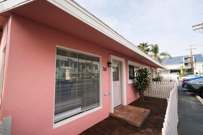 Foto del edificio - 741 Wave Crest Ct