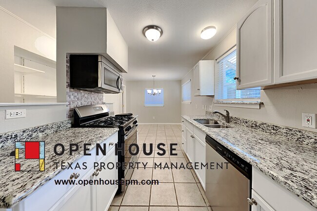 Foto del edificio - 1018 N Lucas Dr, Grapevine