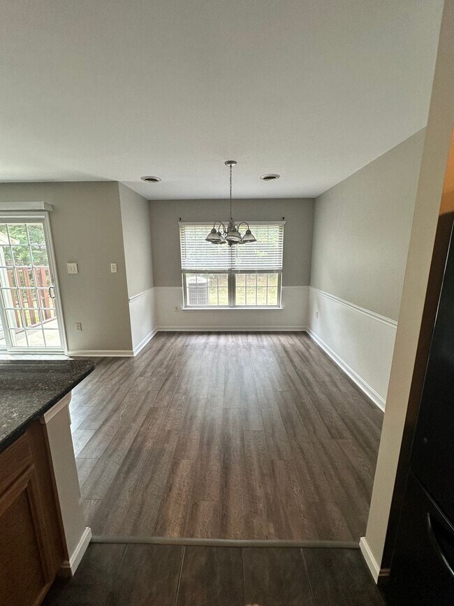 Building Photo - 1248 Timber View Dr