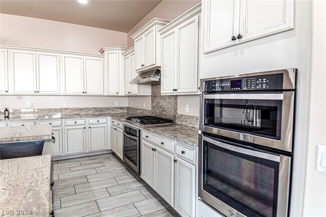 Building Photo - 4896 Nightwood Ct