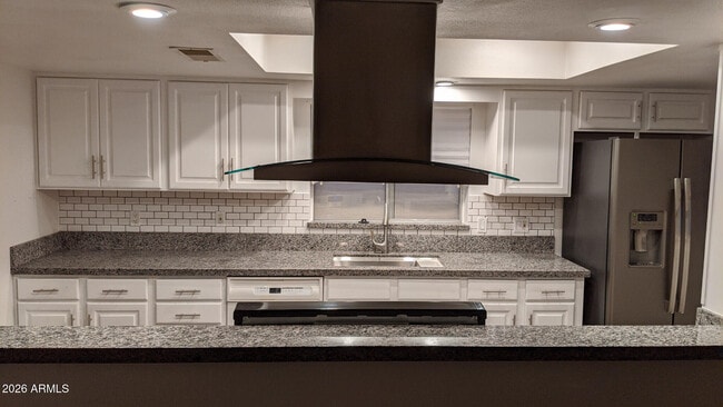 Building Photo - 4344 W Sandra Cir