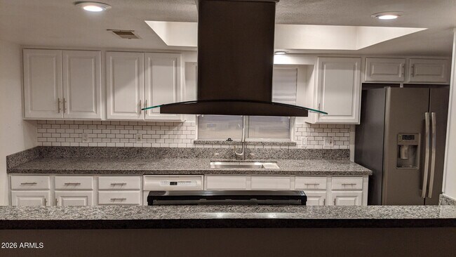 Foto del edificio - 4344 W Sandra Cir