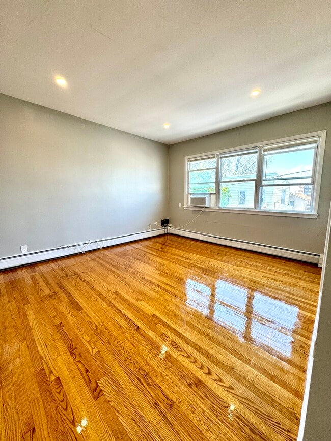 Foto del edificio - 6136 Jefferson St